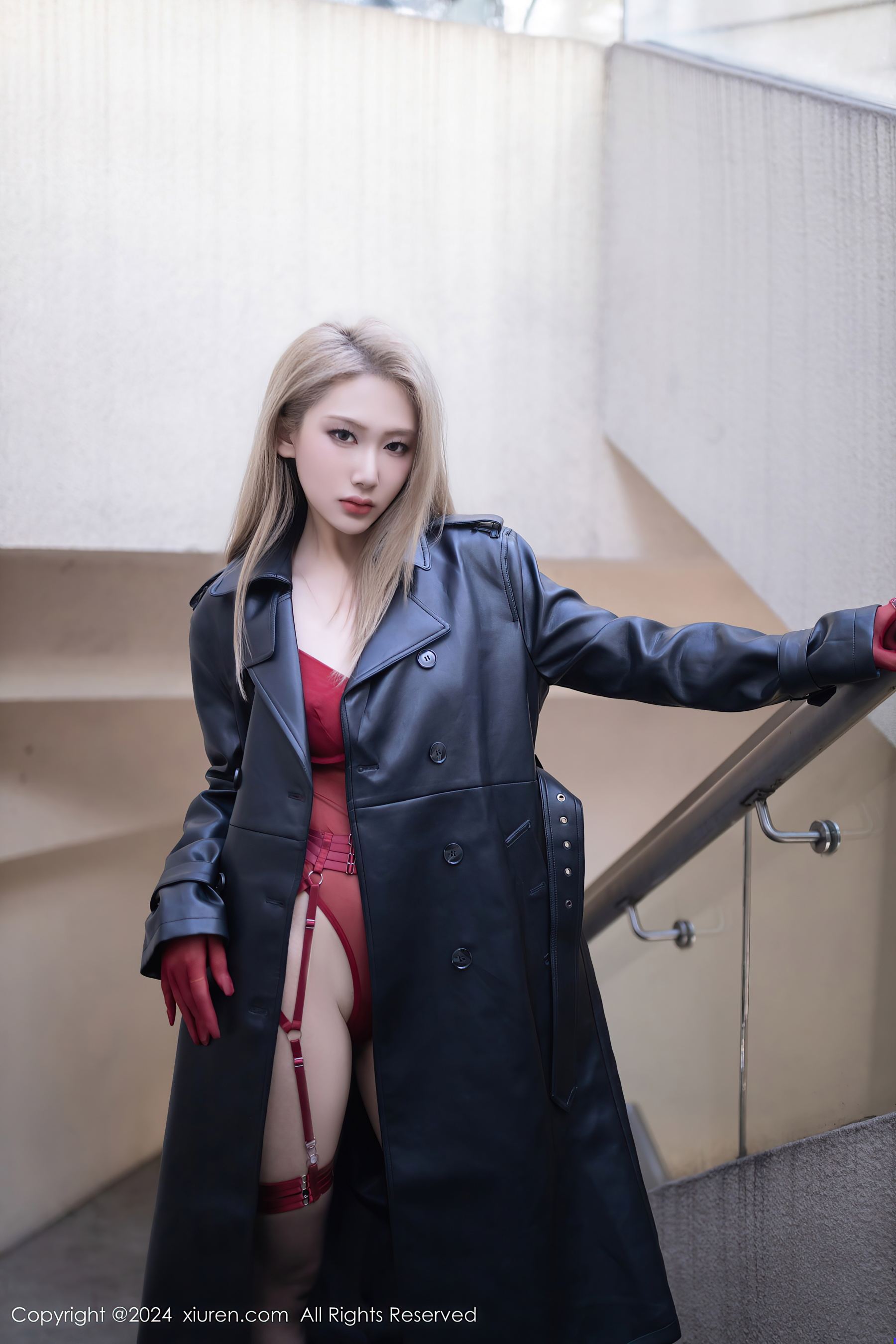 [XiuRen秀人网] No.8124 沈青黛 黑丝美臀