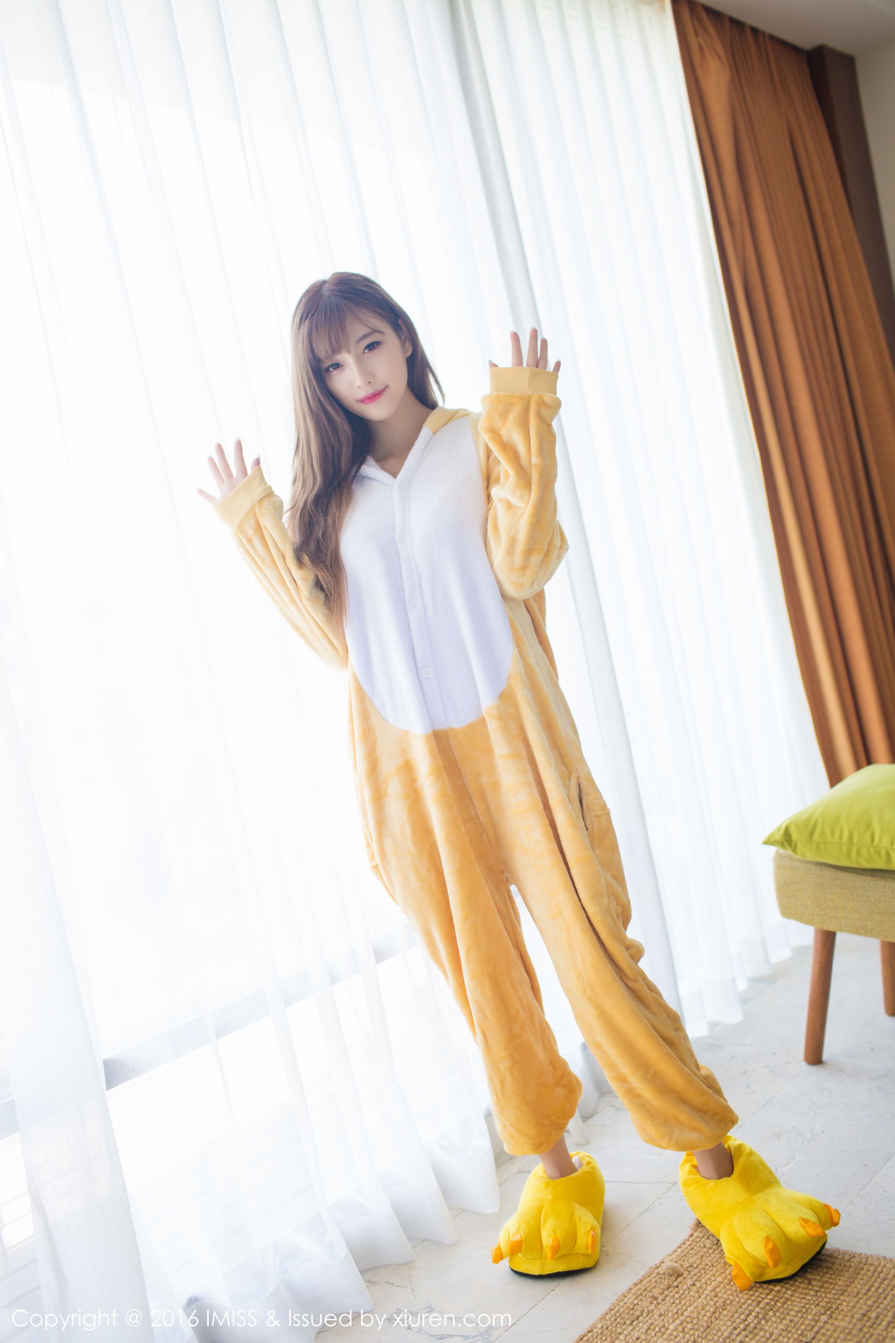 sugar小甜心CC《美女扮野兽+旗袍与丝袜》 [爱蜜社IMiss] Vol.136