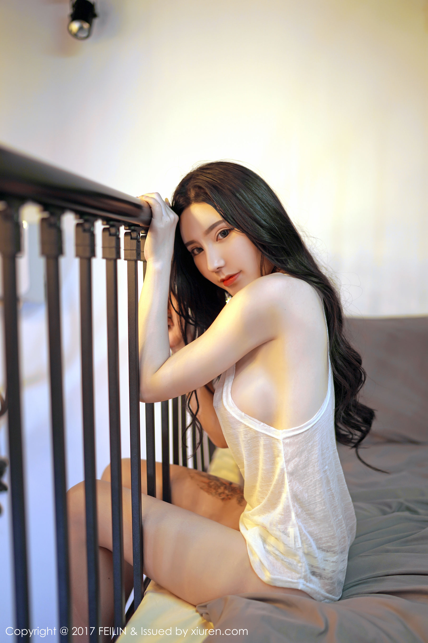 周于希dummy《半透背心疑似激凸，酥胸乱颤，秀腿美臀诱惑》 [嗲囡囡FEILIN] Vol.109