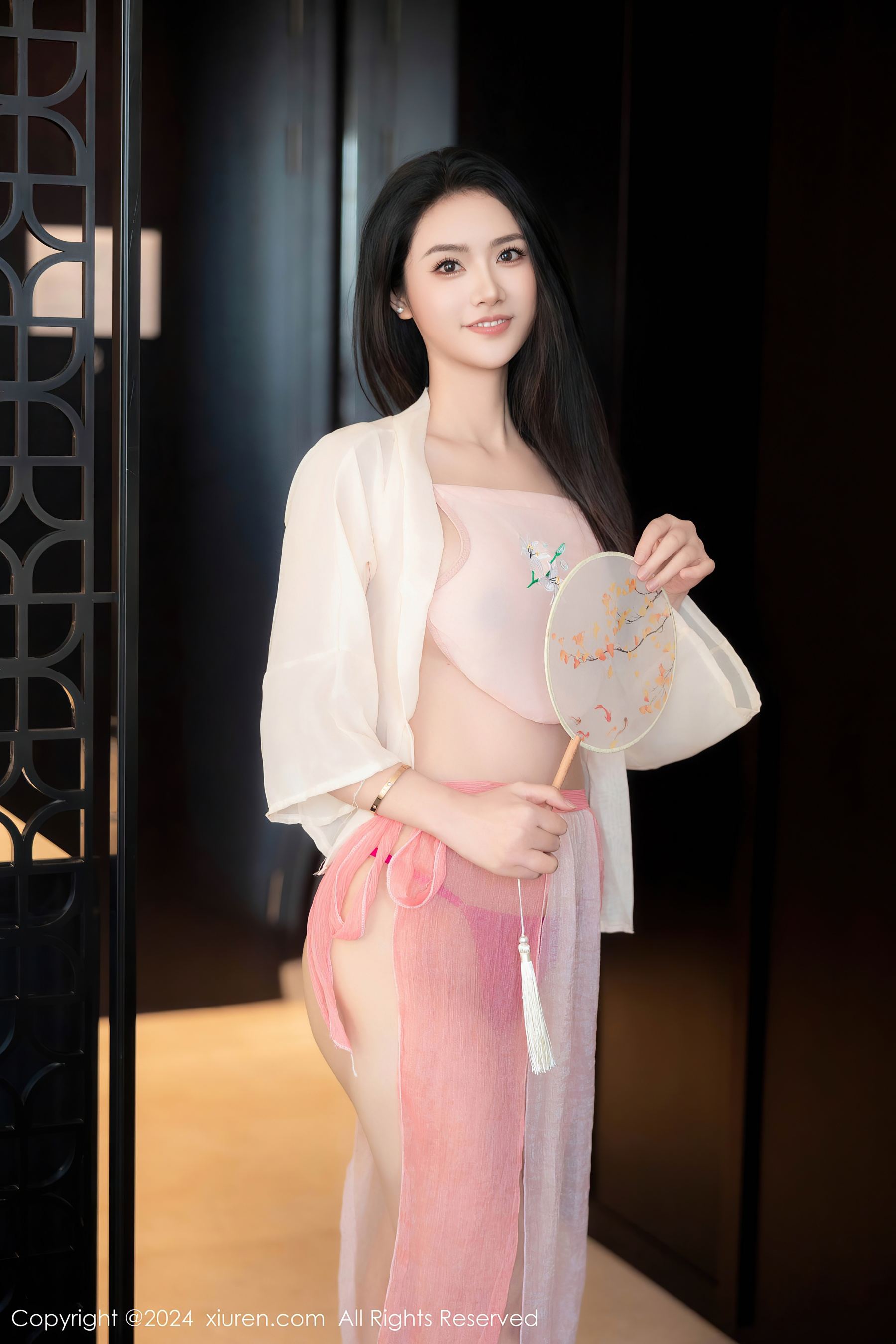 [XiuRen秀人网] No.9542 方子萱 古装美腿