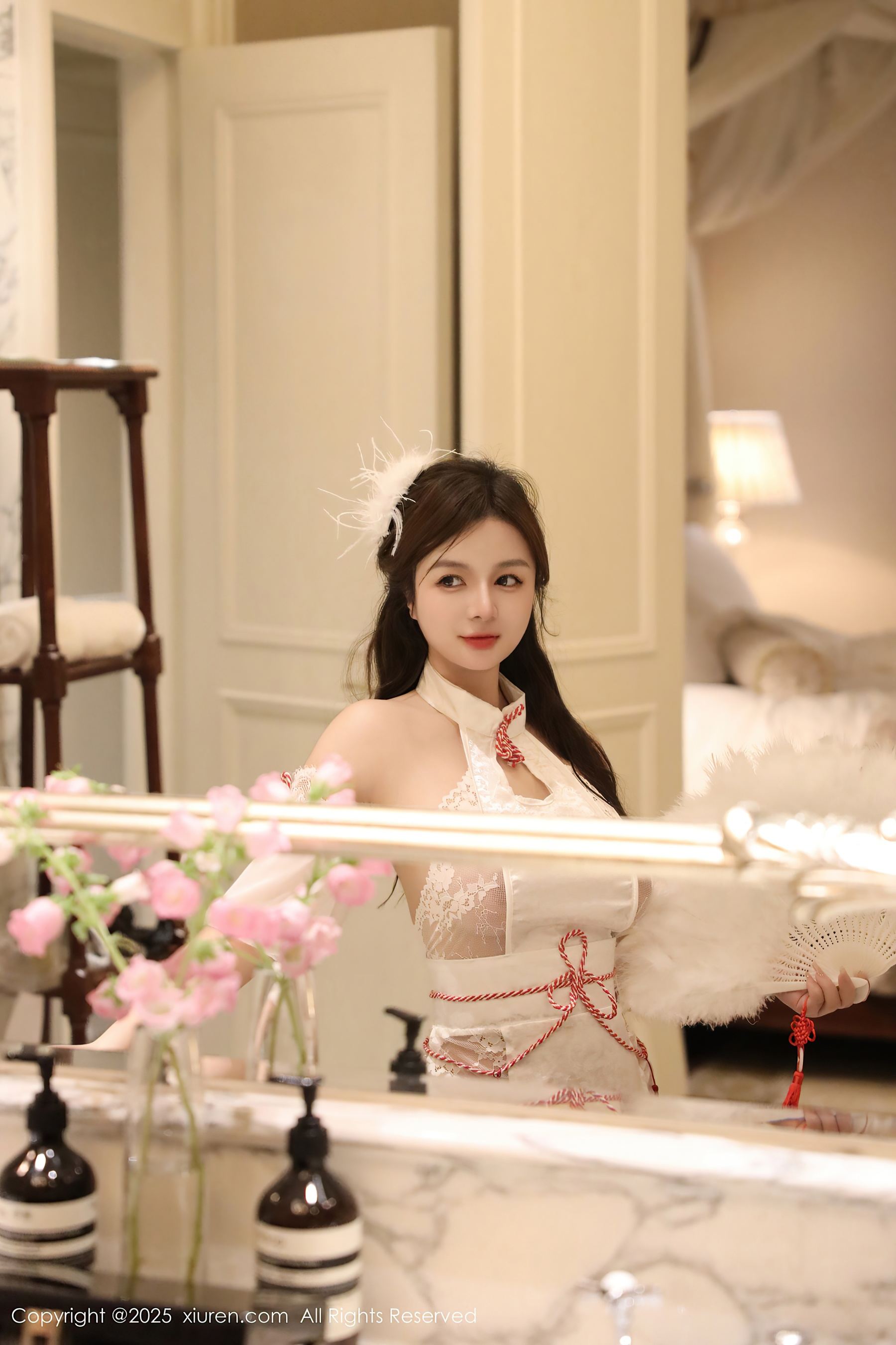 [XiuRen秀人网] No.9698 沈思怡 美臀性感