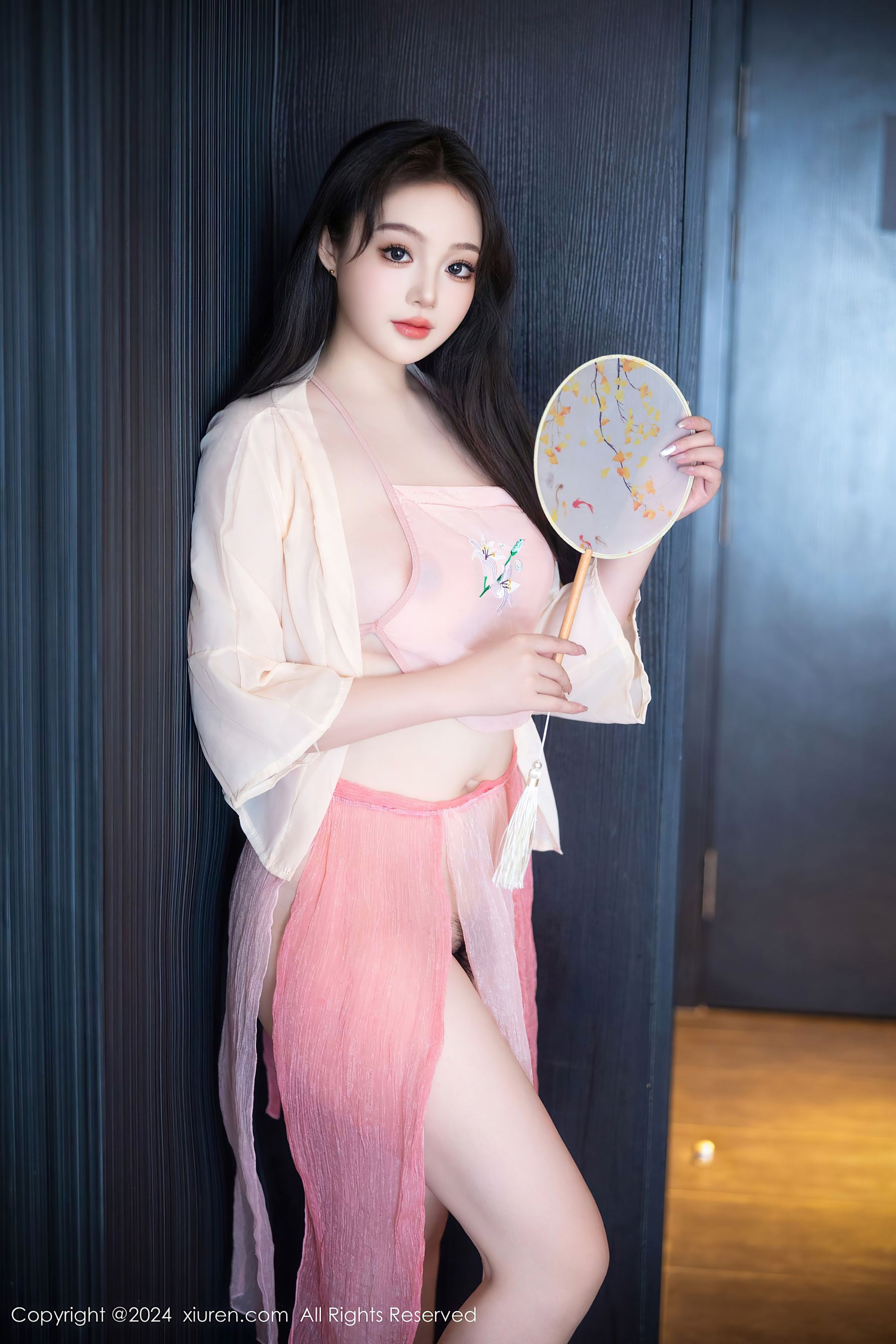 [XiuRen秀人网] No.9211 潘多拉哦 美臀性感