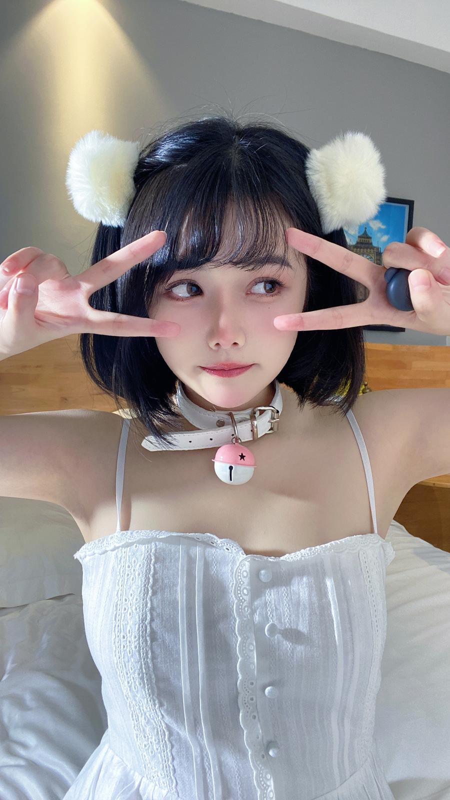 七月喵子-No.039–少女心事 [34P 3V]