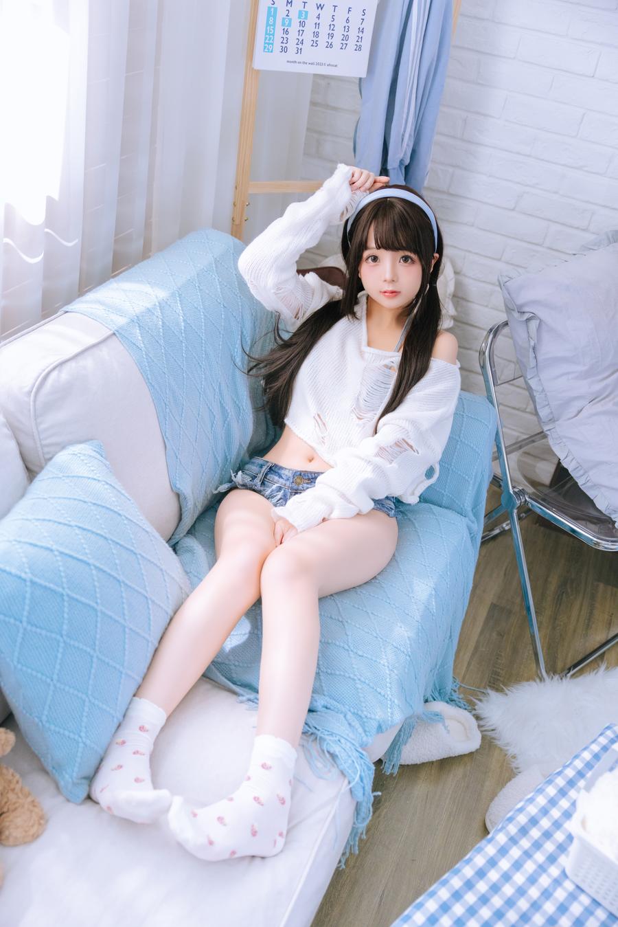 椎名莜(日奈娇)-No.144 – 奶娇日常 [67P 2V]