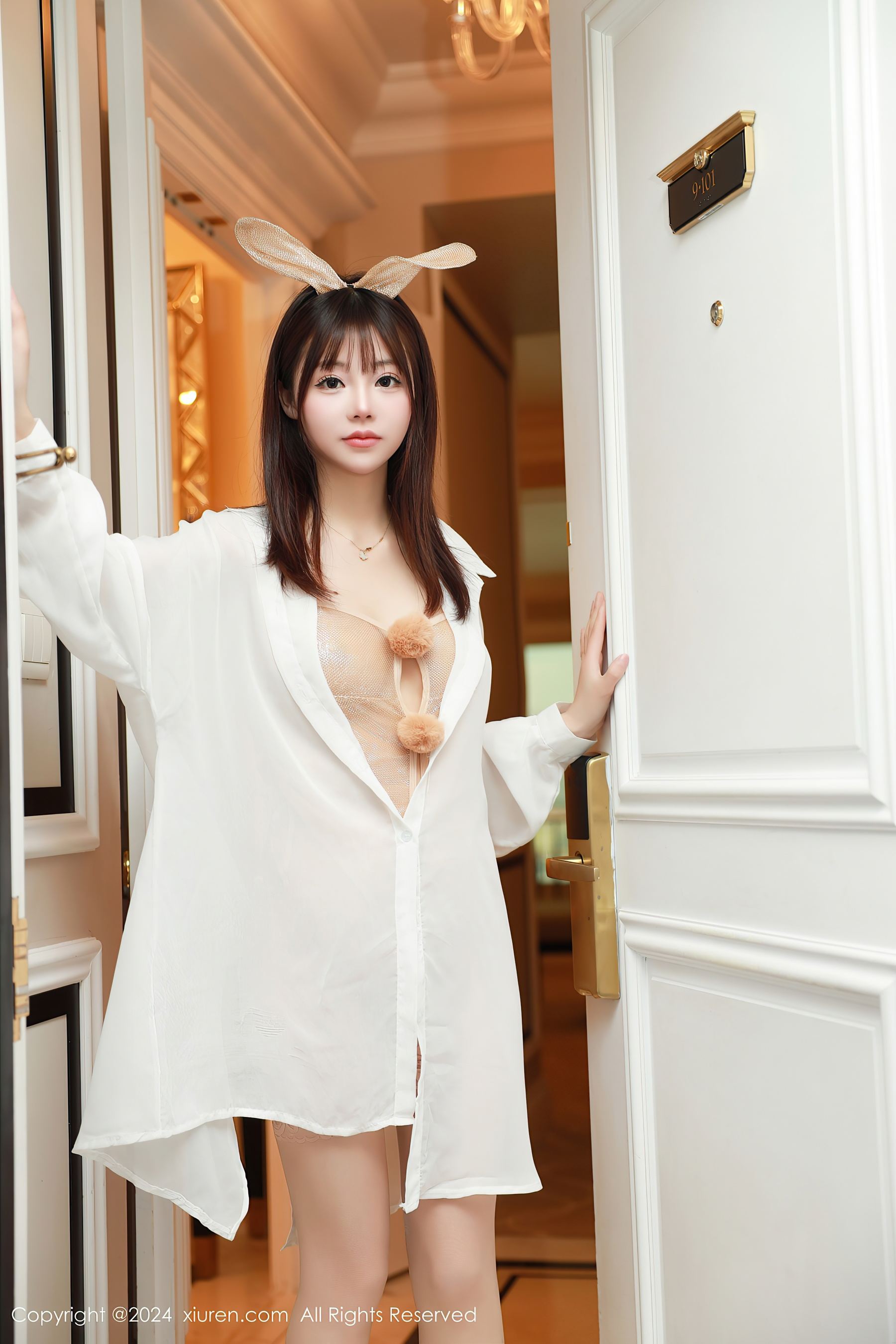 [XiuRen秀人网] No.8645 佘贝拉Bella 丝袜美腿