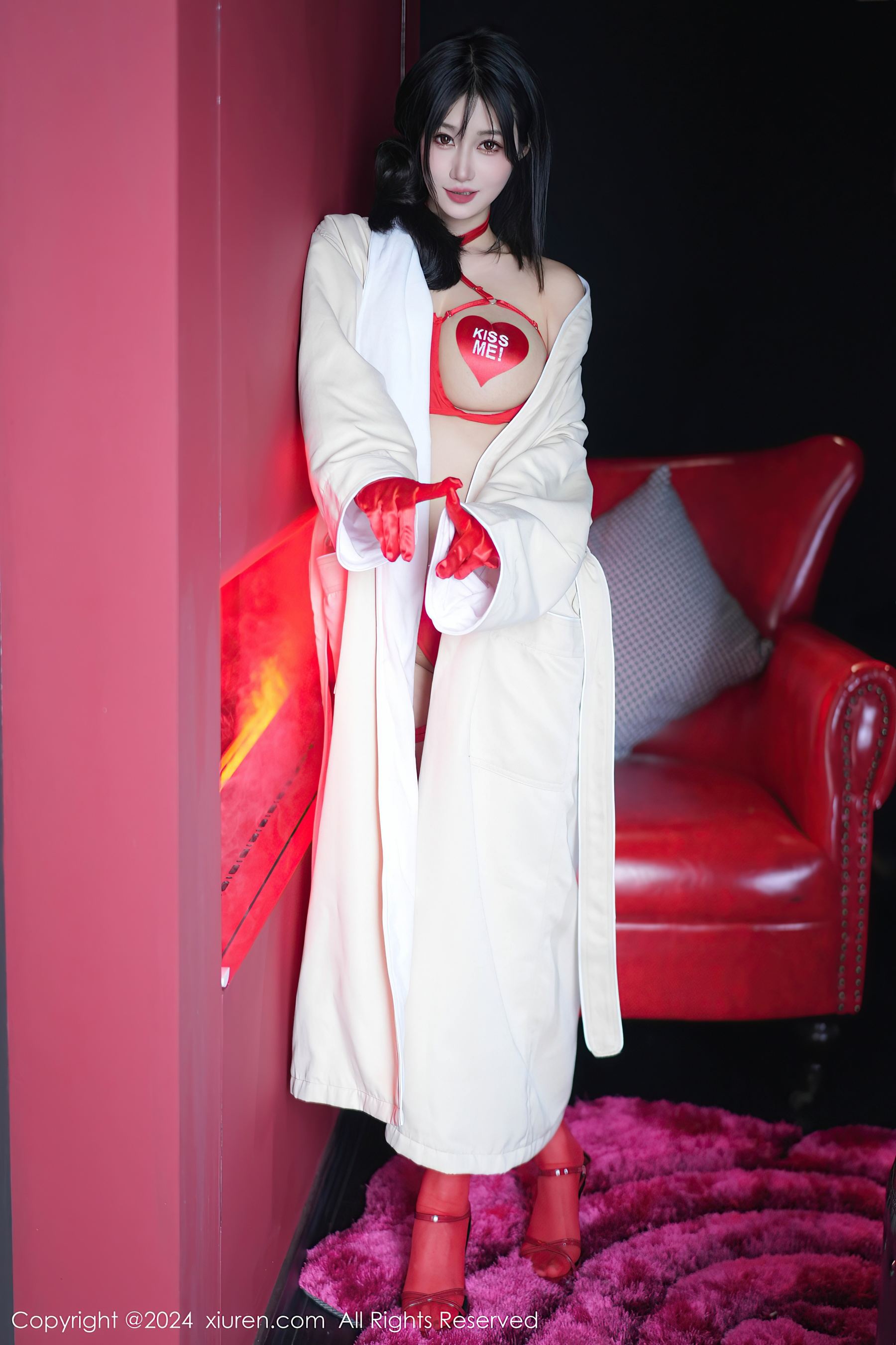 [XiuRen秀人网] No.8555 laura阿姣 清纯美腿