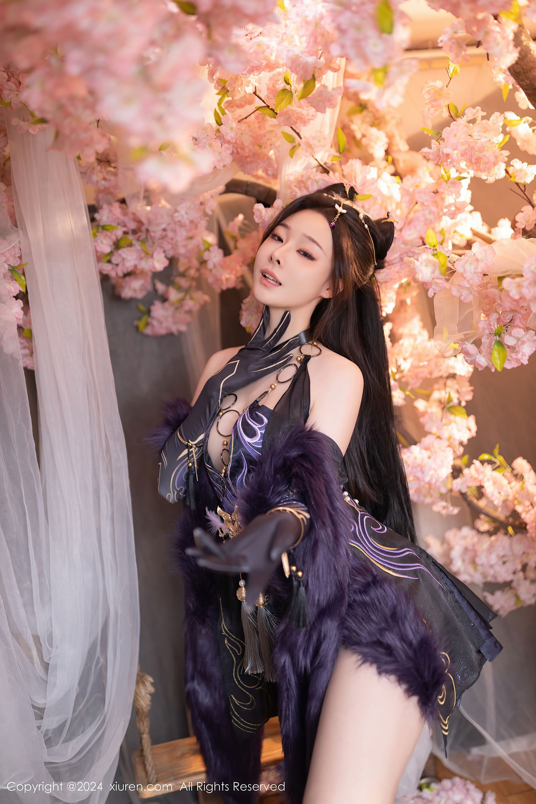 [XiuRen秀人网] No.8232 小逗逗 美腿性感