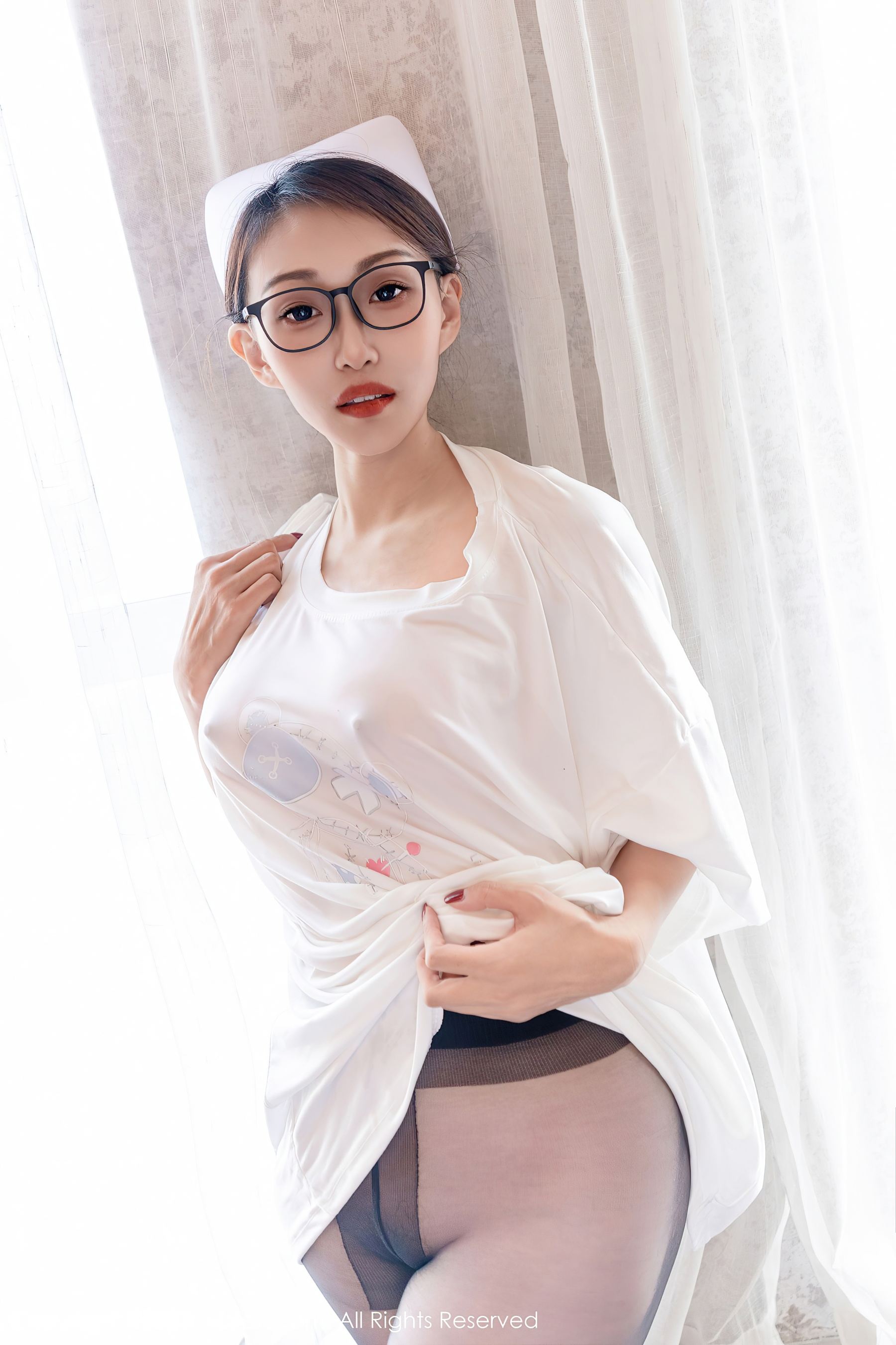[XiuRen秀人网] No.6971 妖_Baby 黑丝美腿