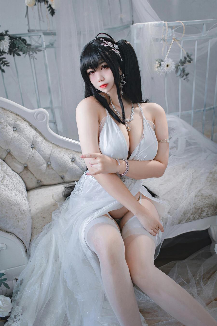 Meroko_魅瞳-No.013 – 碧蓝航线 大凤 花嫁 [43P]
