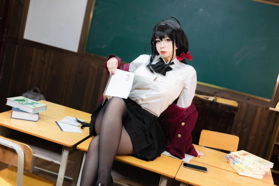 Meroko_魅瞳-No.012 – 碧蓝航线 大凤 JK [47P]